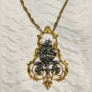 Rare vintage Arthur Pepper ART signed necklace